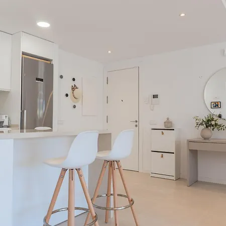Apartment Lovely Modern In Middel Views