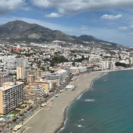 Lovely Modern In Middel Views *