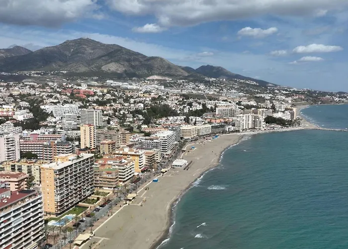 Lovely Modern In Middel Views *