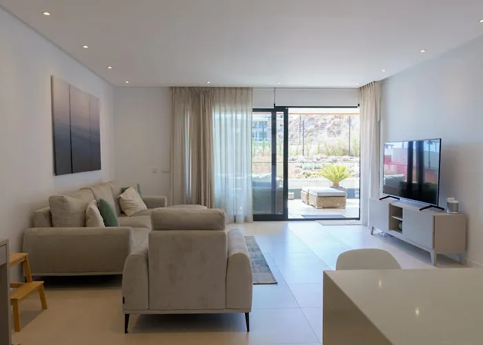 Lovely Modern In Middel Views Апартаменты *