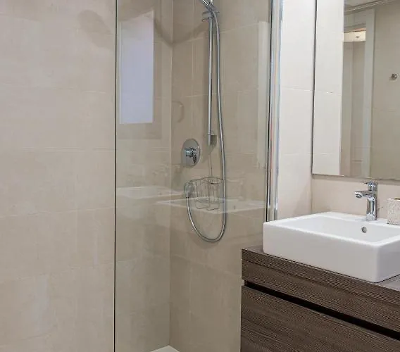 Appartement Lovely Modern In Middel Views